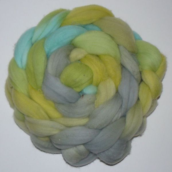 Håndmalet FalklandMerino spindefibre - Te, æble, grågrøn og mint - 6 ens farveintervaller