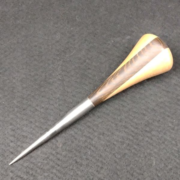 Hånddrejet Pileflet syl - Røget Eg og Bøg