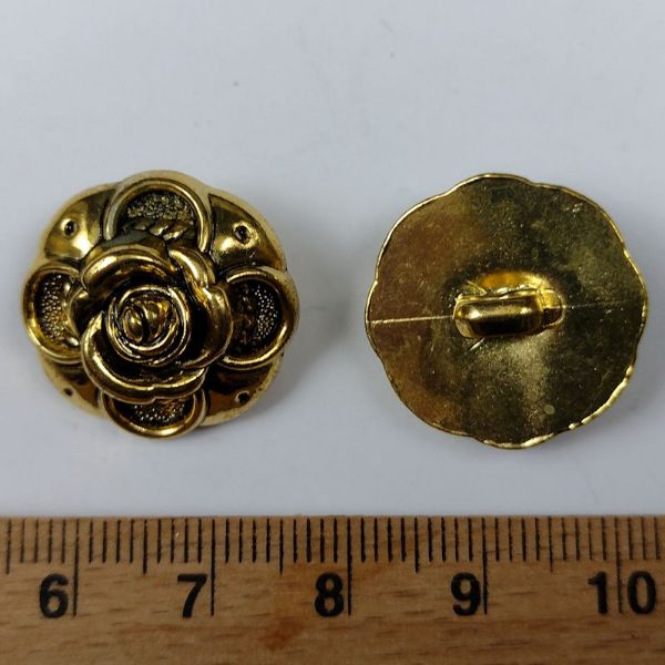Plastic knap - Guld Blomst - 21 mm
