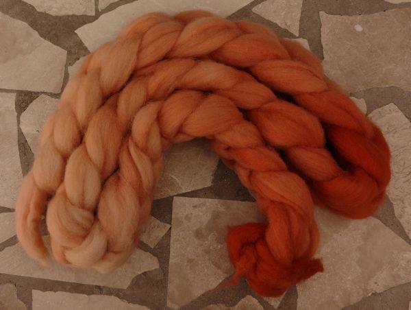 Finuld tops - Håndmalet - 200 gram klar til spinning - SKU 03